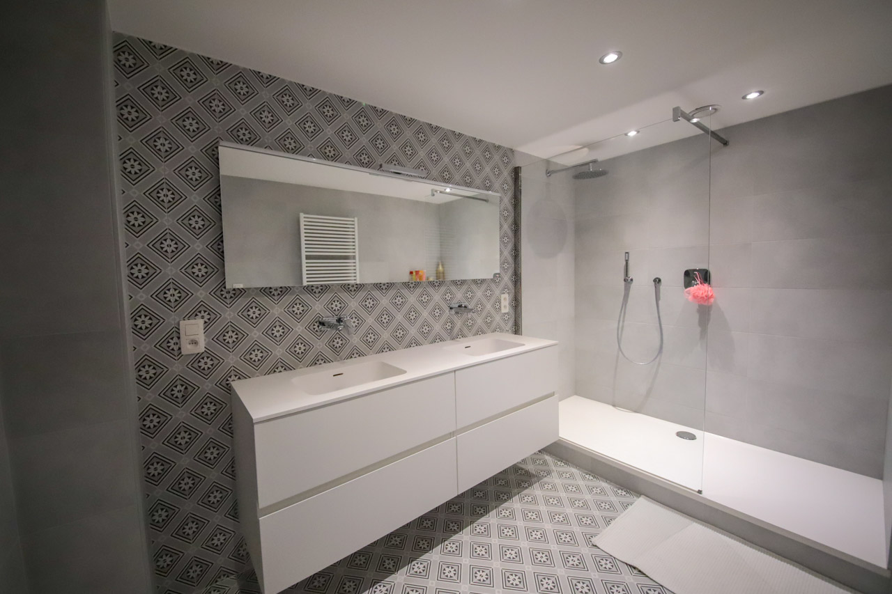 Réalisation d'une salle de douche par Chauff et Vous
